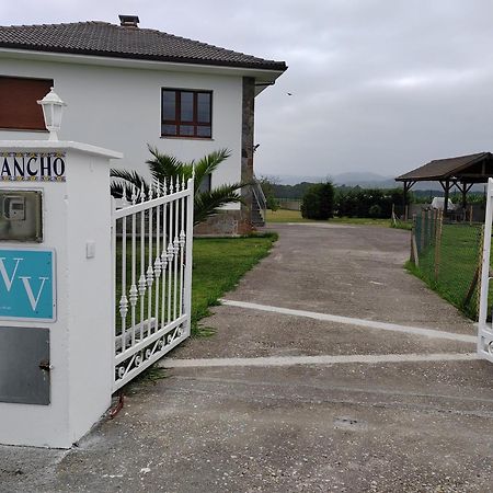 El Rancho Busto - Luarca Villa Luaran gambar